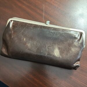 Hobo LAUREN Brown Leather Kisslock Clutch Wallet